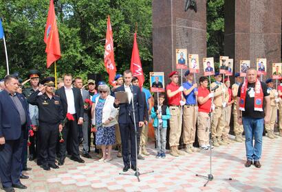 Сегодня в Парке Победы состоялась церемония занесения имен погибших военнослужащих в ходе специальной военной операции на территории Украины