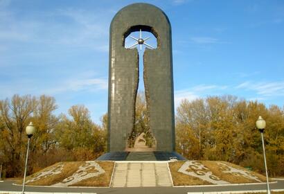 29 августа 1991 года в Казахстане закрыт Семипалатинский ядерный полигон